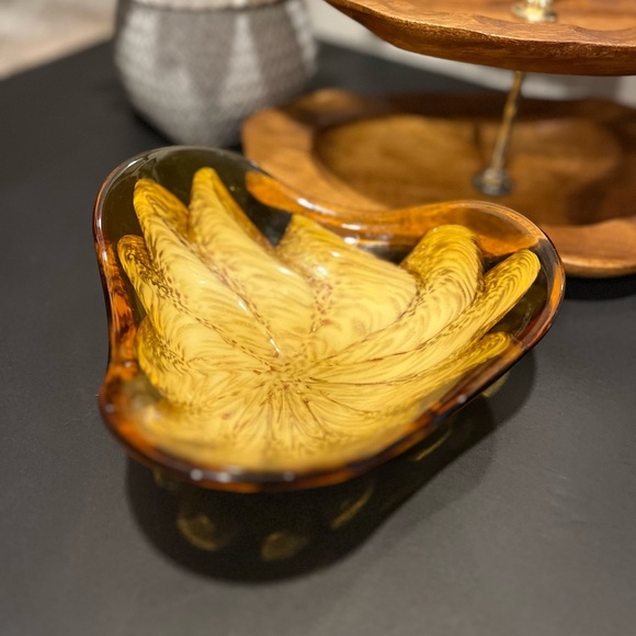 💛 Murano Style – Amber & Cream Art Glass Bowl - Picture 3 of 9